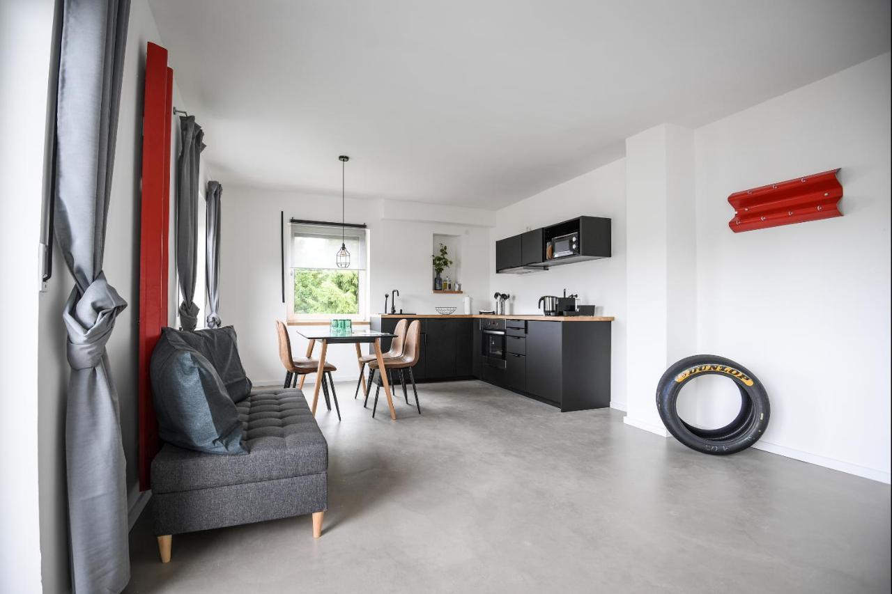 Zweite Heimat Nuerburg Appartement Reimerath Kamer foto